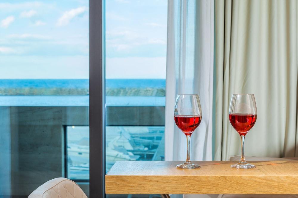 Porto Marine Hotel プラタモナス エクステリア 写真