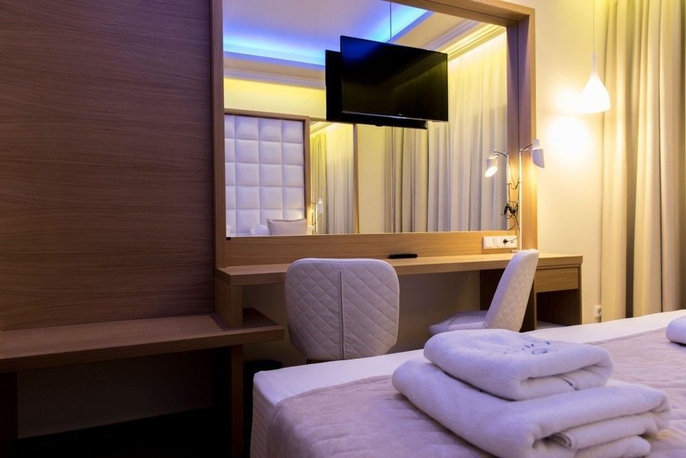 Porto Marine Hotel プラタモナス エクステリア 写真